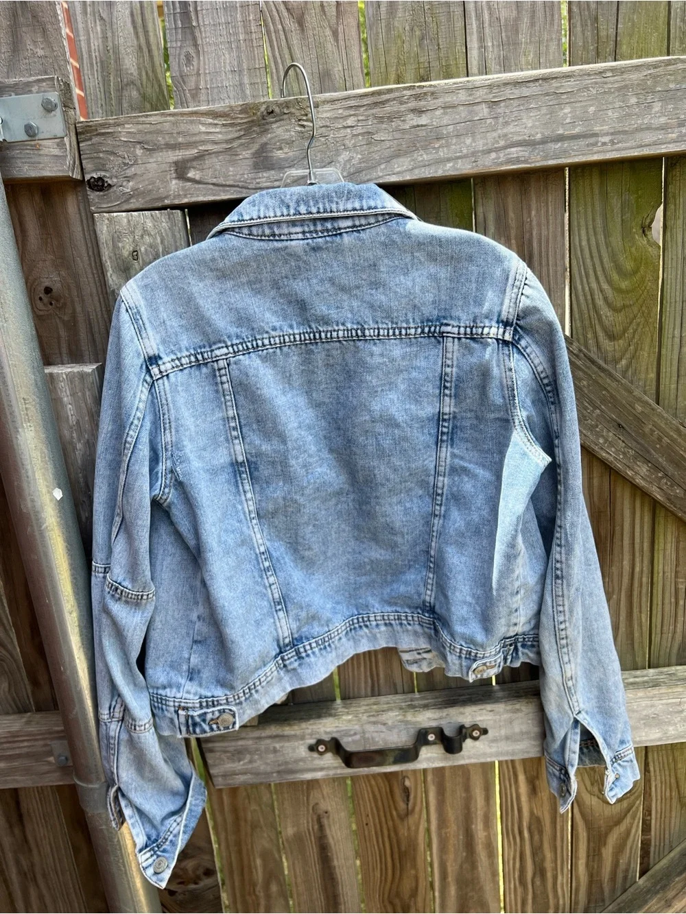 Free People Rumors Light Wash Denim Jacket - Women's Casual Jean Coat - Picture 4 of 9
